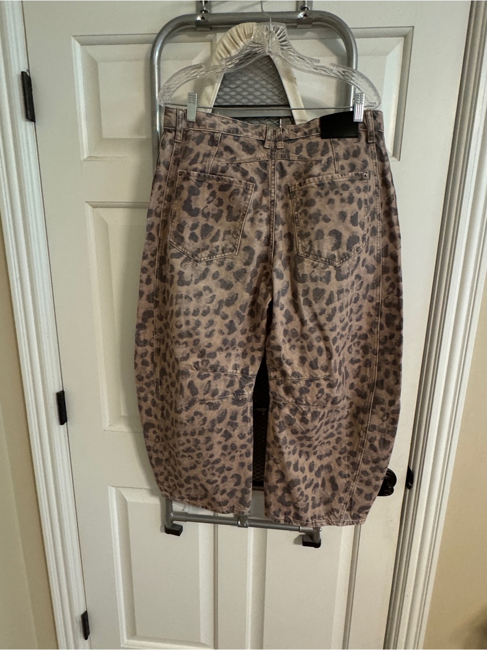Free People Good Luck Barrel Jeans. NWOT. Size 29 - Picture 4 of 5
